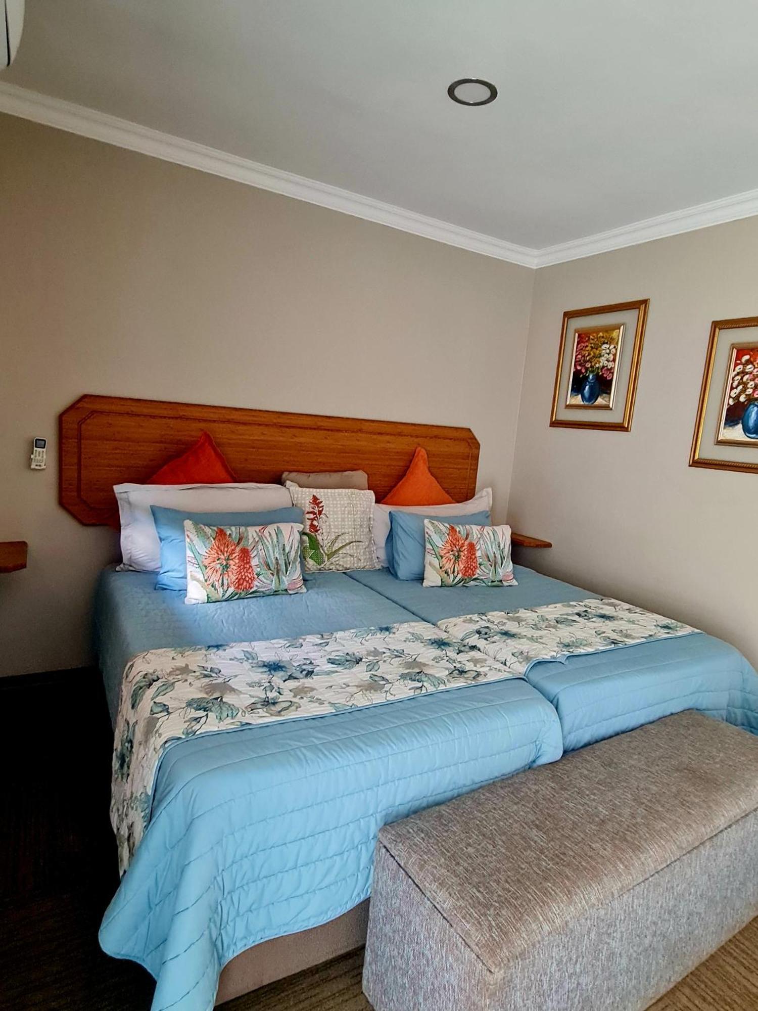 Rocky Aloe Escape Villa Krugersdorp Bagian luar foto